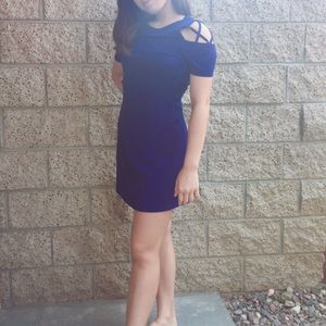 Blue geometric sleeve dress